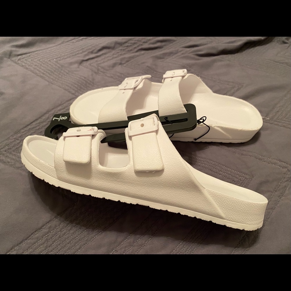 White slides - Picture 6 of 6